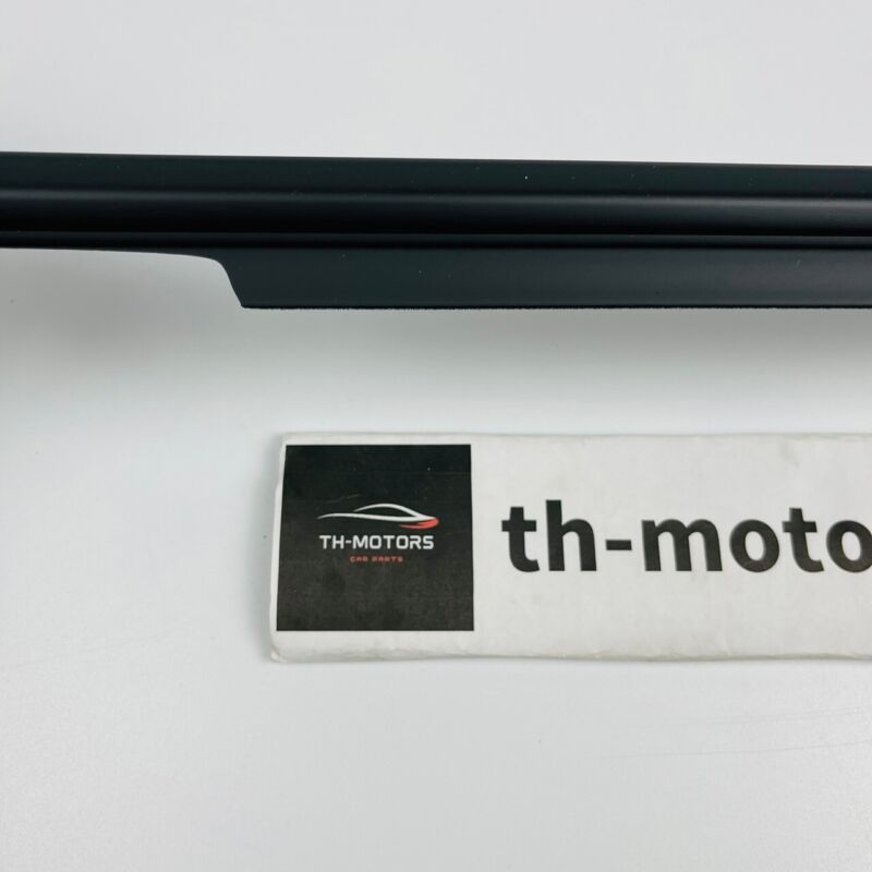 NISSAN Genuine Z33 Front Door Out Side LH Molding Assy 80821