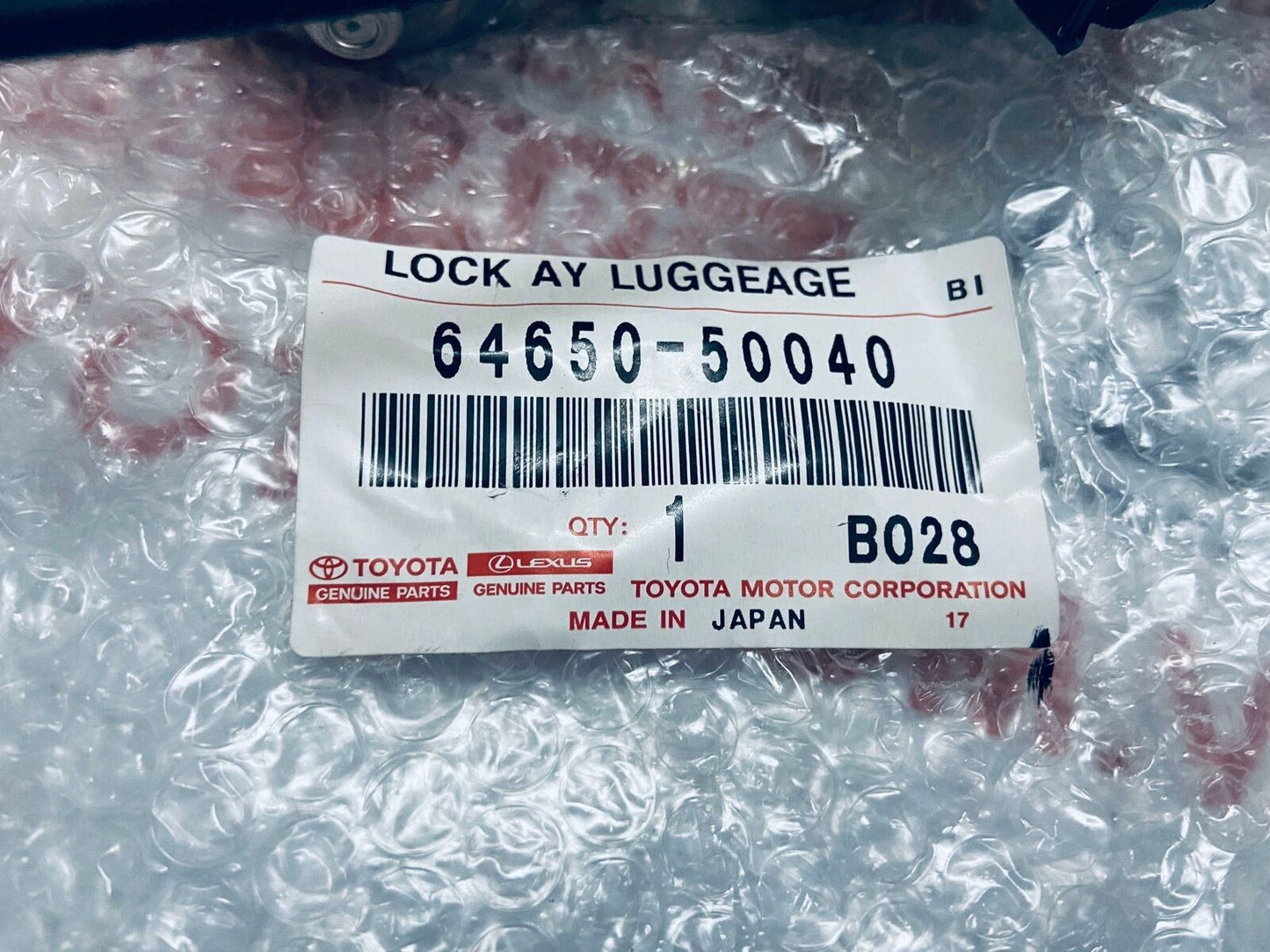 TOYOTA LEXUS Genuine  LS460L LS600HL Trunk Boot Latch Lock 64650-50040