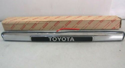 Toyota Original Land Cruiser hintere Kennzeichenleuchte 81270-95A09